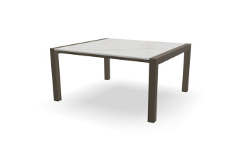 Vierkante Dekton Entzo tafel Zijliggers