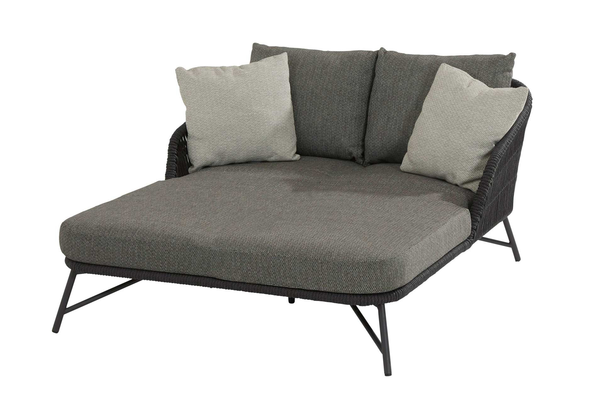 Marbella daybed with 5 cushions